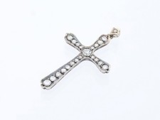 Ciondolo croce diamanti