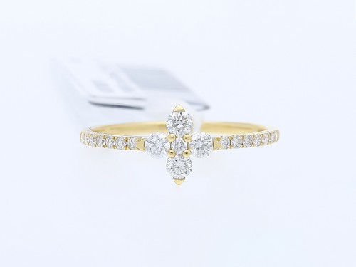 Anello con brillanti - 19,