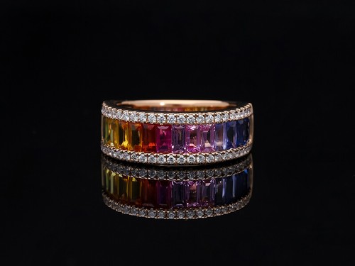 Anello arcobaleno zaffiri