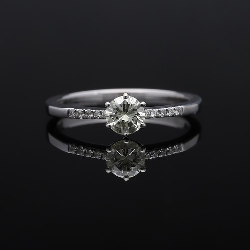 Anello fidanzamento - di,